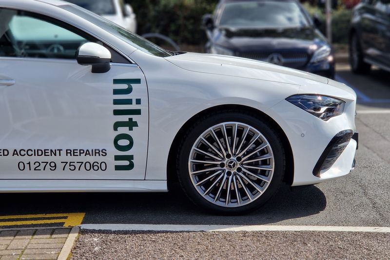 New Mercedes-Benz courtesy cars arrive!