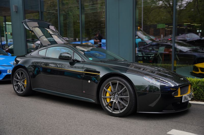 Supercar Drivers Club visit Hilton & Moss