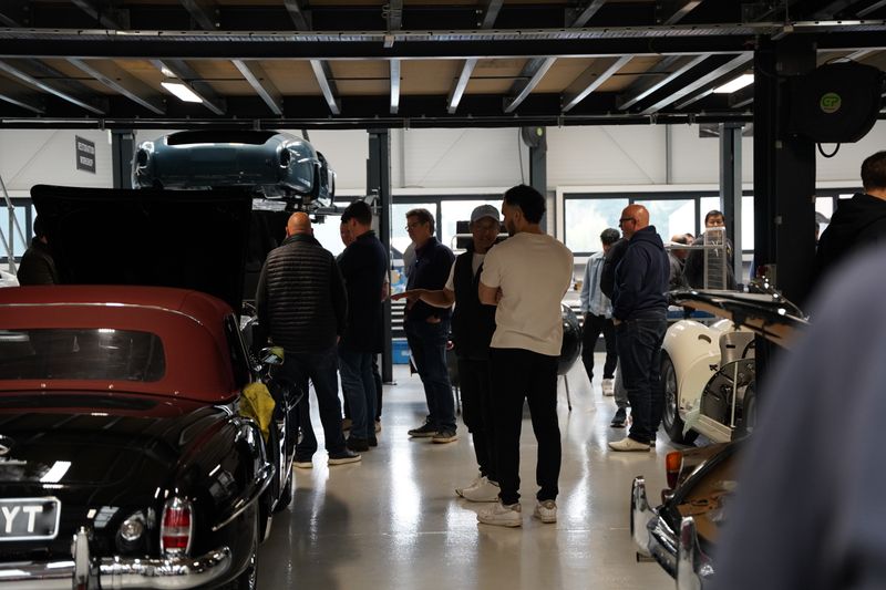 Supercar Drivers Club visit Hilton & Moss
