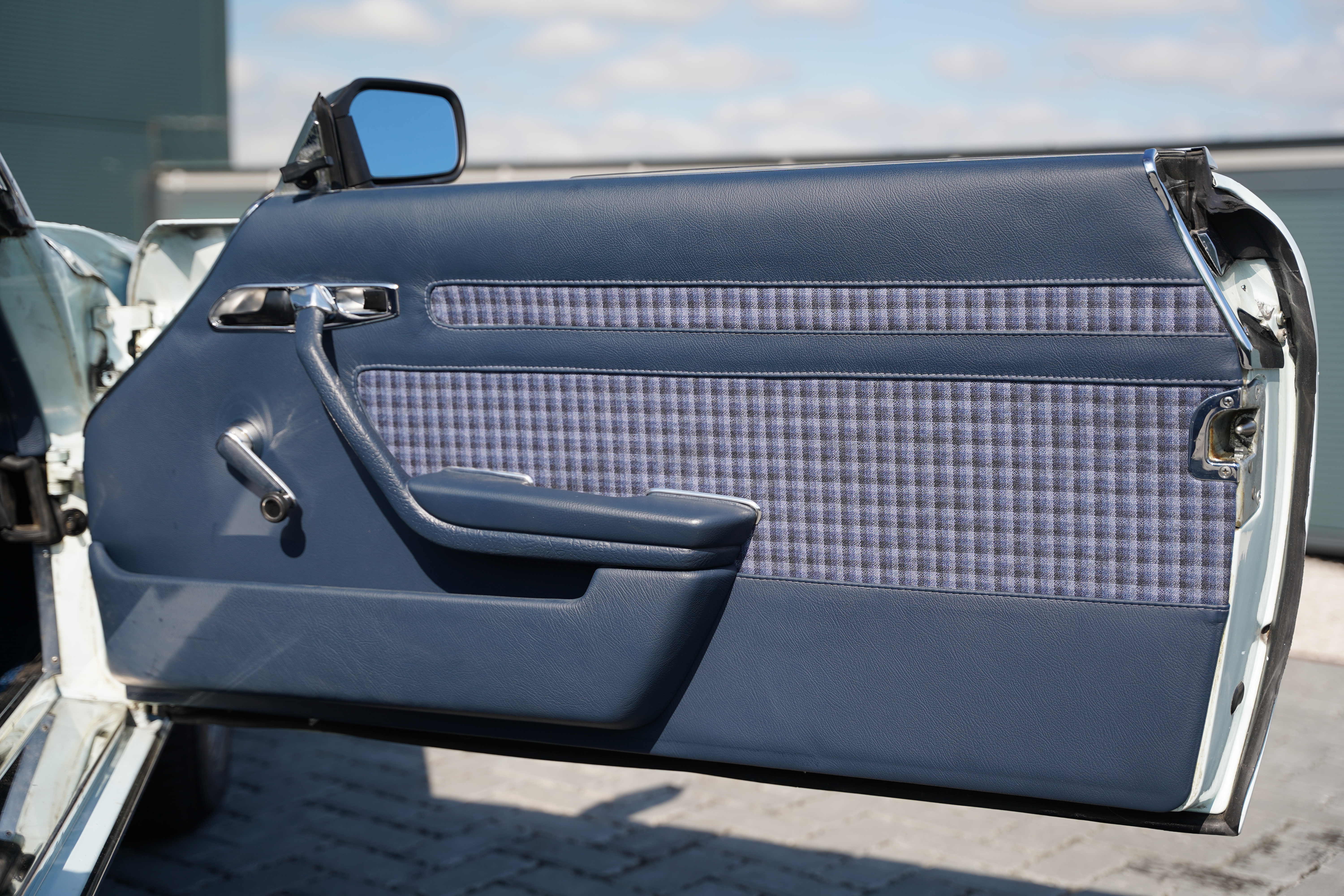 Mercedes Benz 450SL R107 Interior Re Trim Restoration Hilton Moss