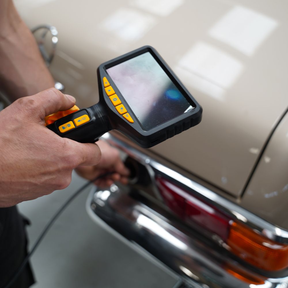 Hilton & Moss servicing for your luxury, performance or classic Classic Mercedes-Benz