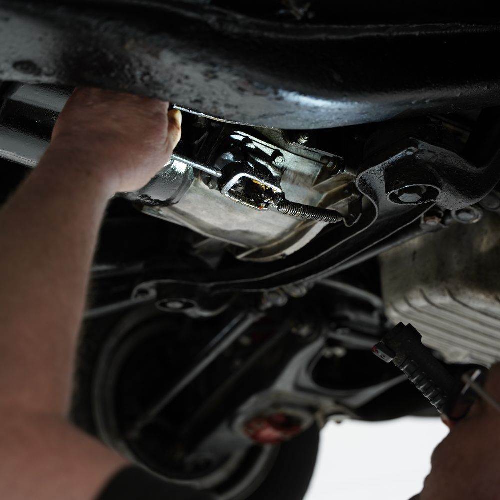 Hilton & Moss servicing for your luxury, performance or classic Classic Mercedes-Benz