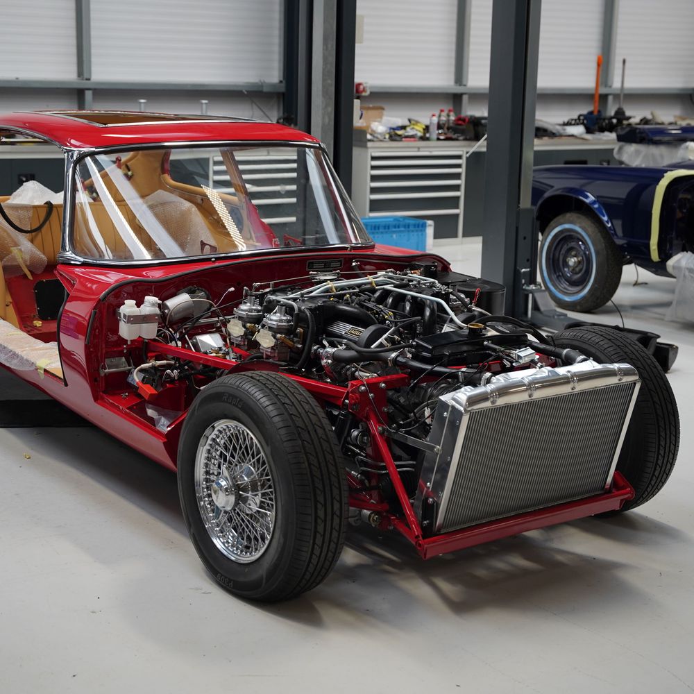Hilton & Moss servicing for your luxury, performance or classic Jaguar