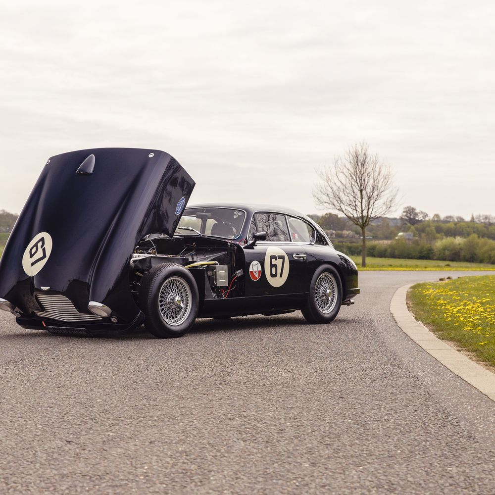 Hilton & Moss servicing for your luxury, performance or classic Classic Aston Martin