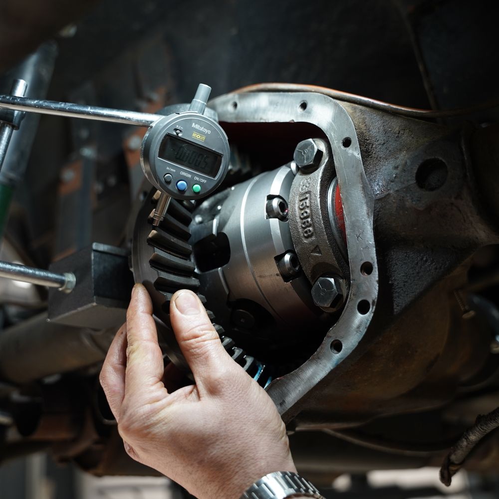 Hilton & Moss servicing for your luxury, performance or classic Classic Aston Martin