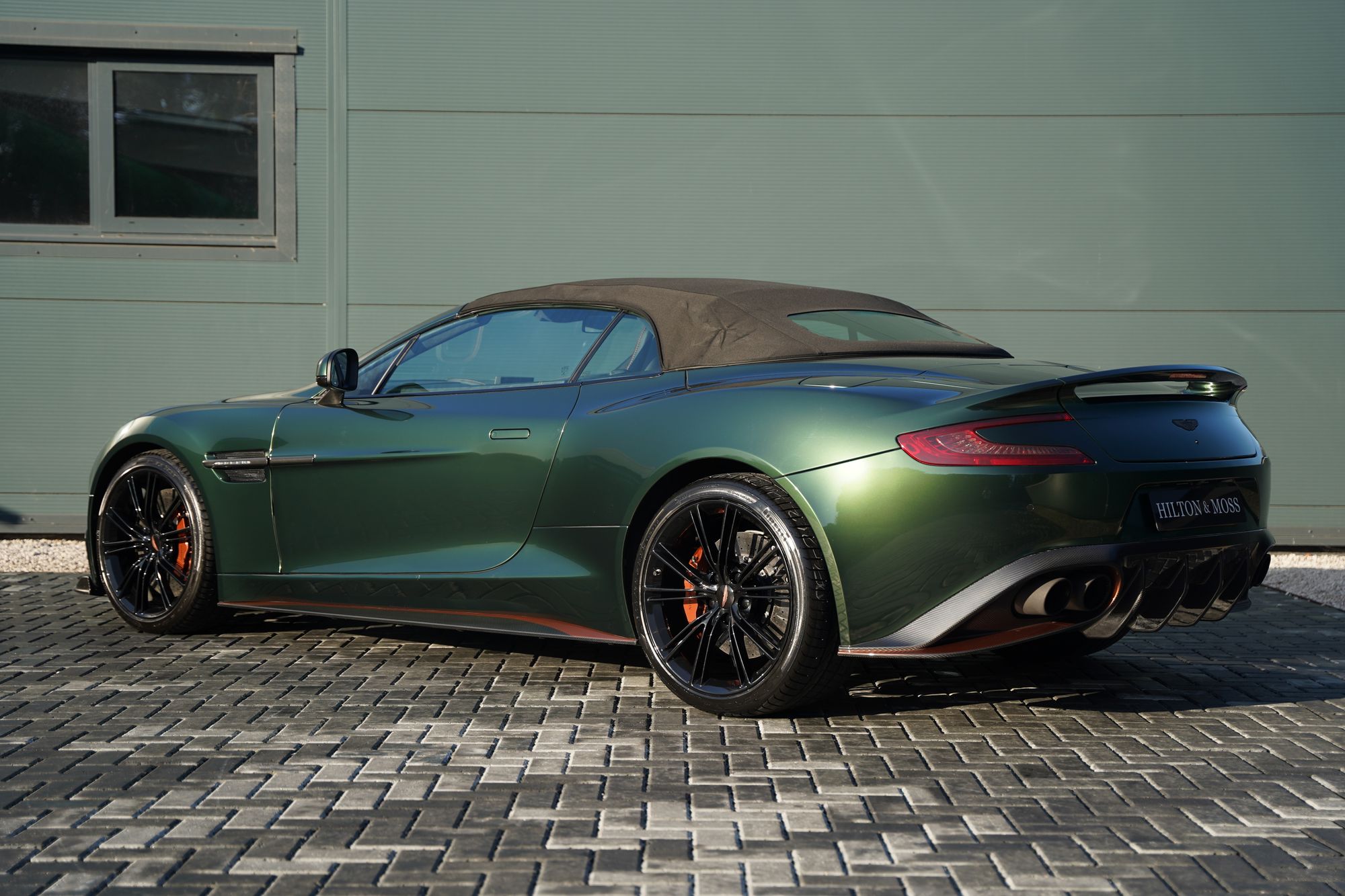 2018 Aston Martin Vanquish S Volante Ultimate