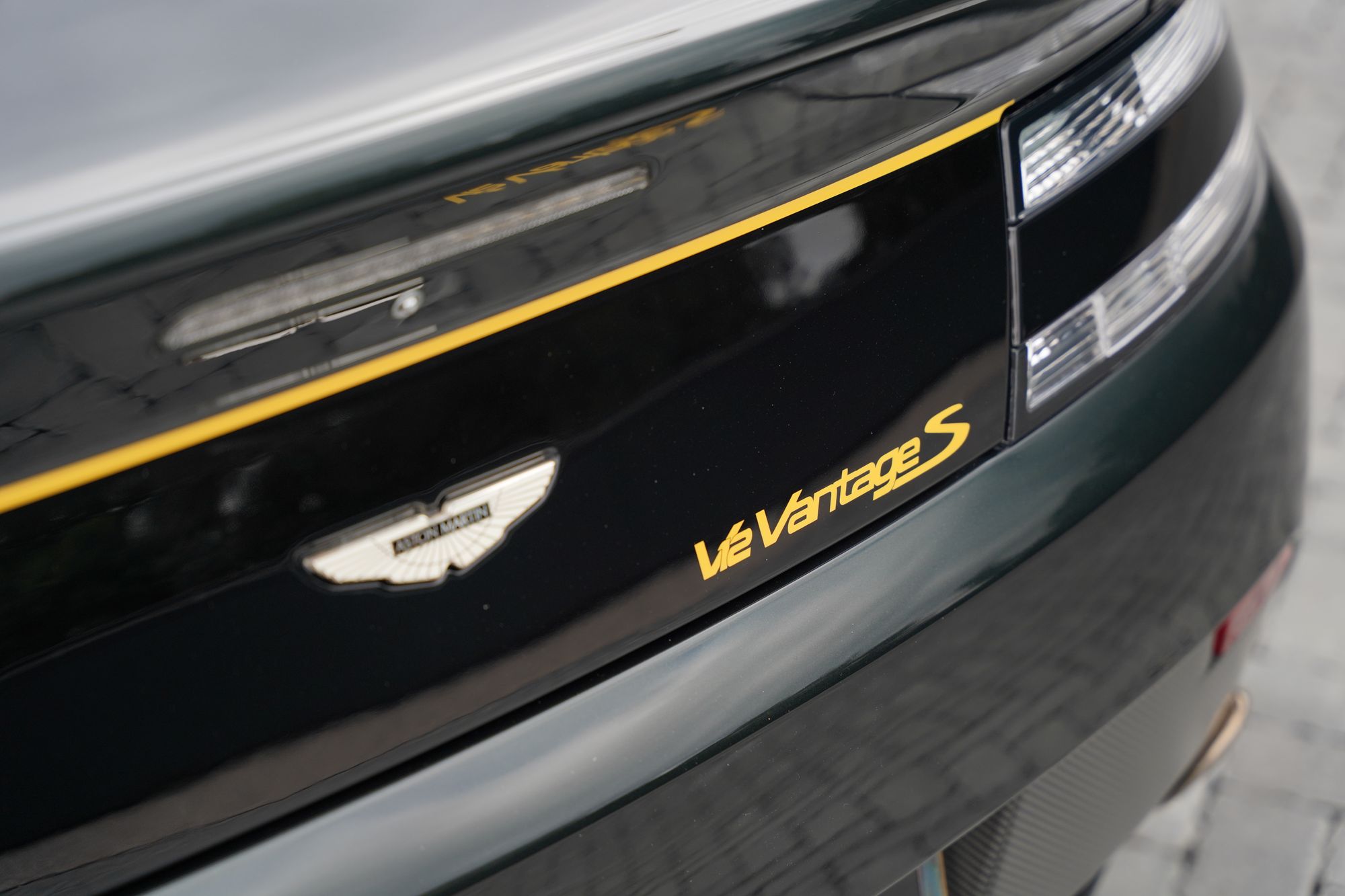 2016 Aston Martin V12 Vantage S 'Spitfire 80'