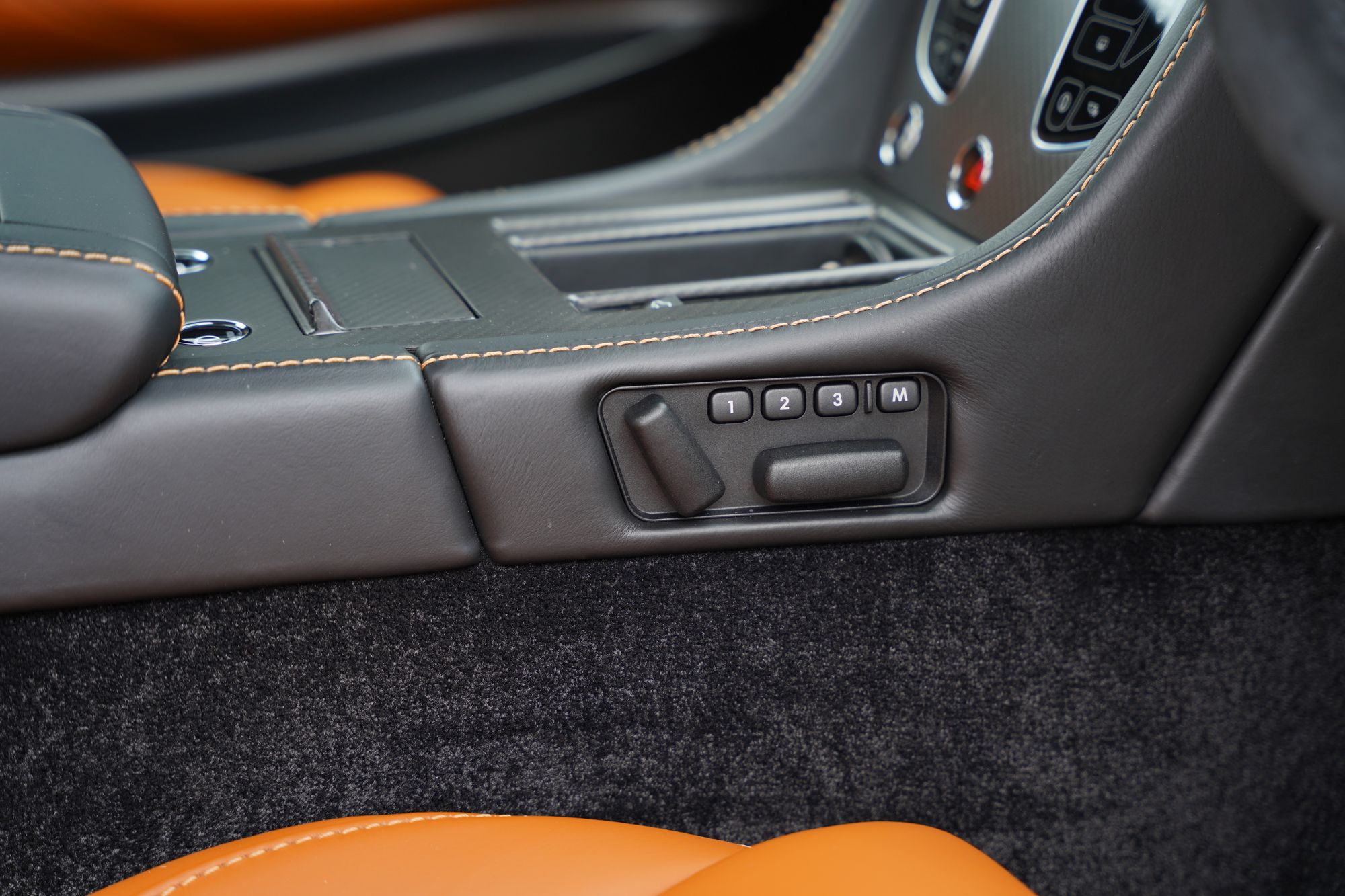 2016 Aston Martin V12 Vantage S 'Spitfire 80'