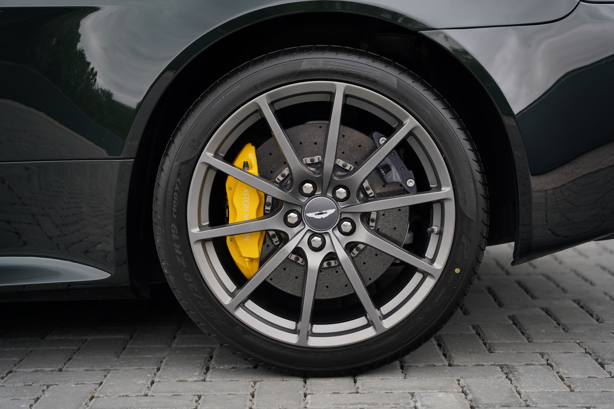 2016 Aston Martin V12 Vantage S 'Spitfire 80'