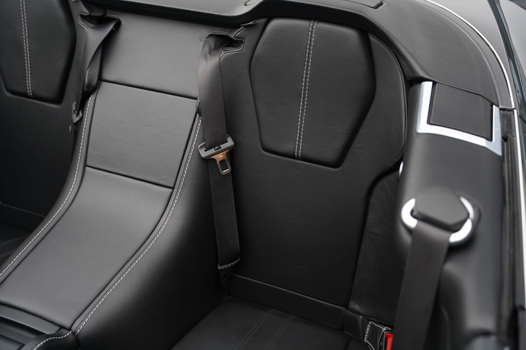 2011 Aston Martin DBS Volante
