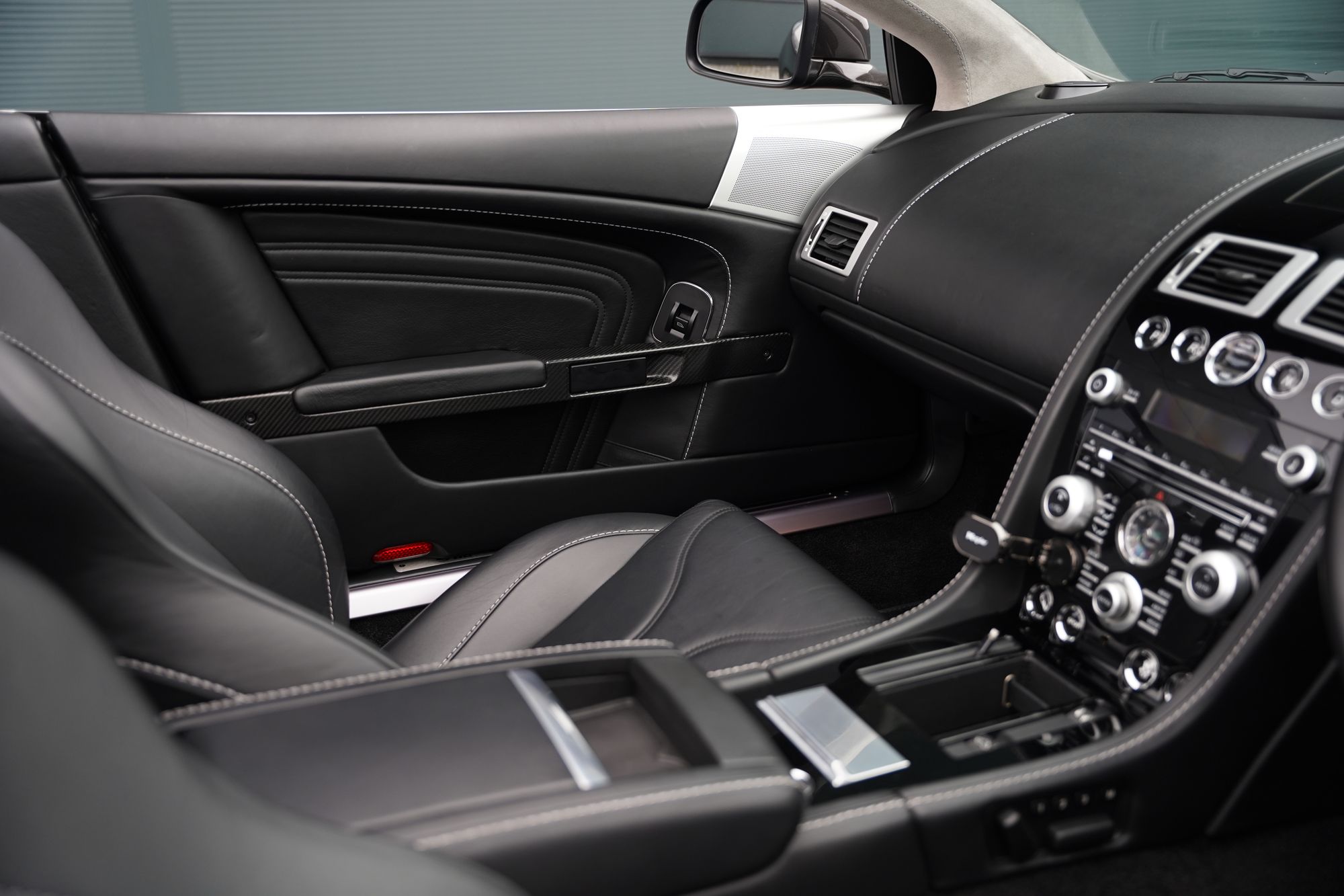 2011 Aston Martin DBS Volante