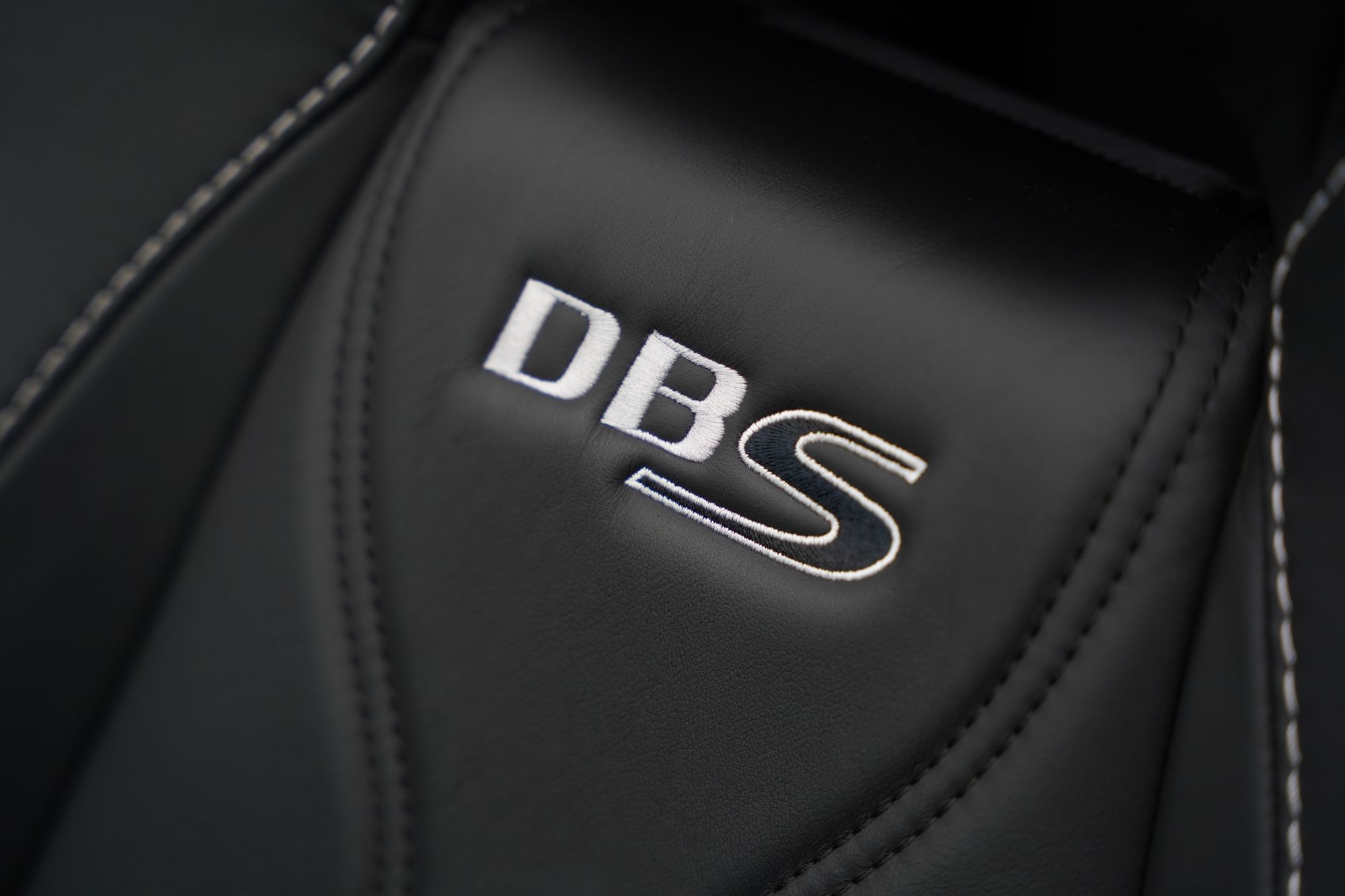 2011 Aston Martin DBS Volante