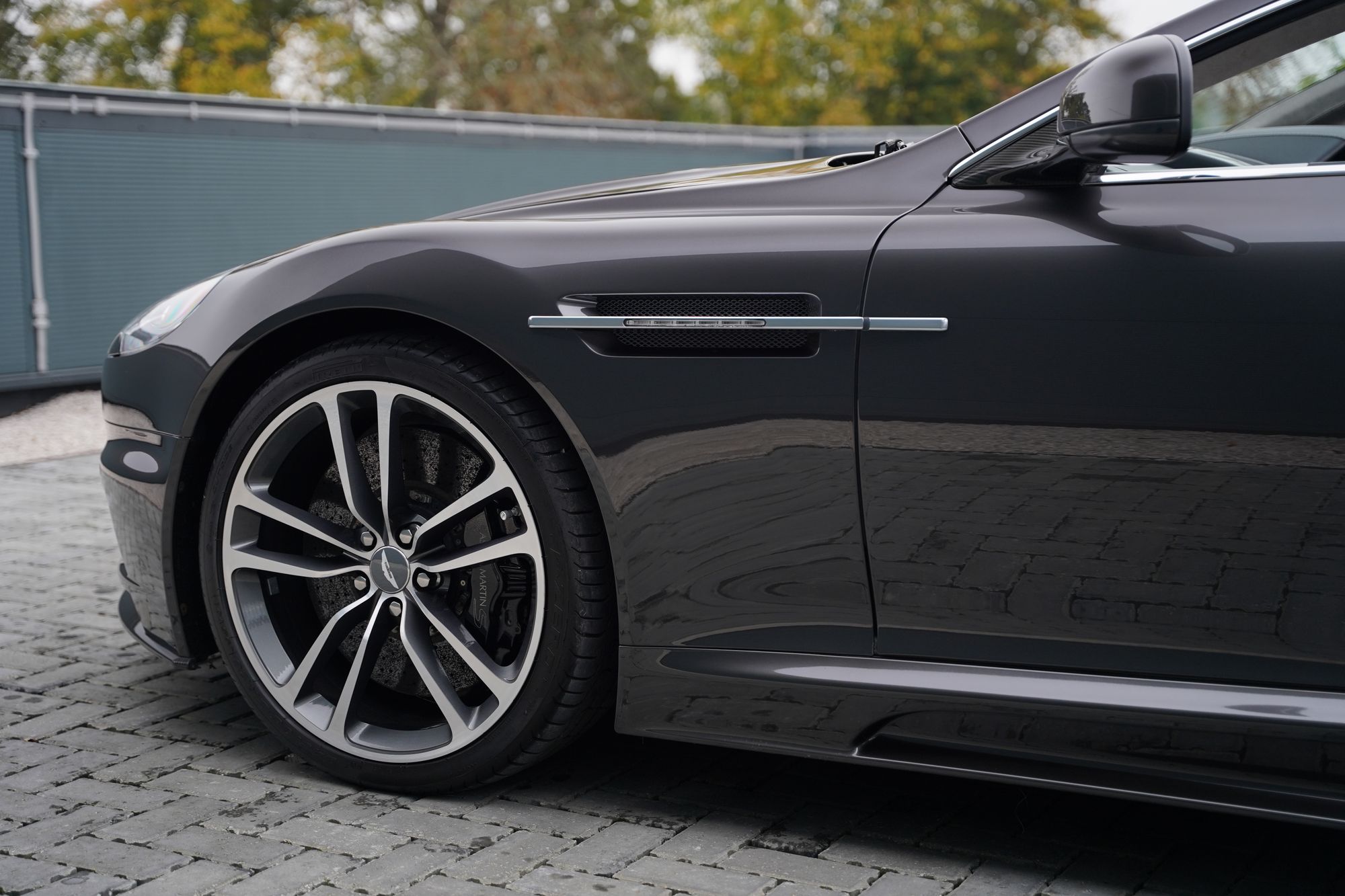 2011 Aston Martin DBS Volante