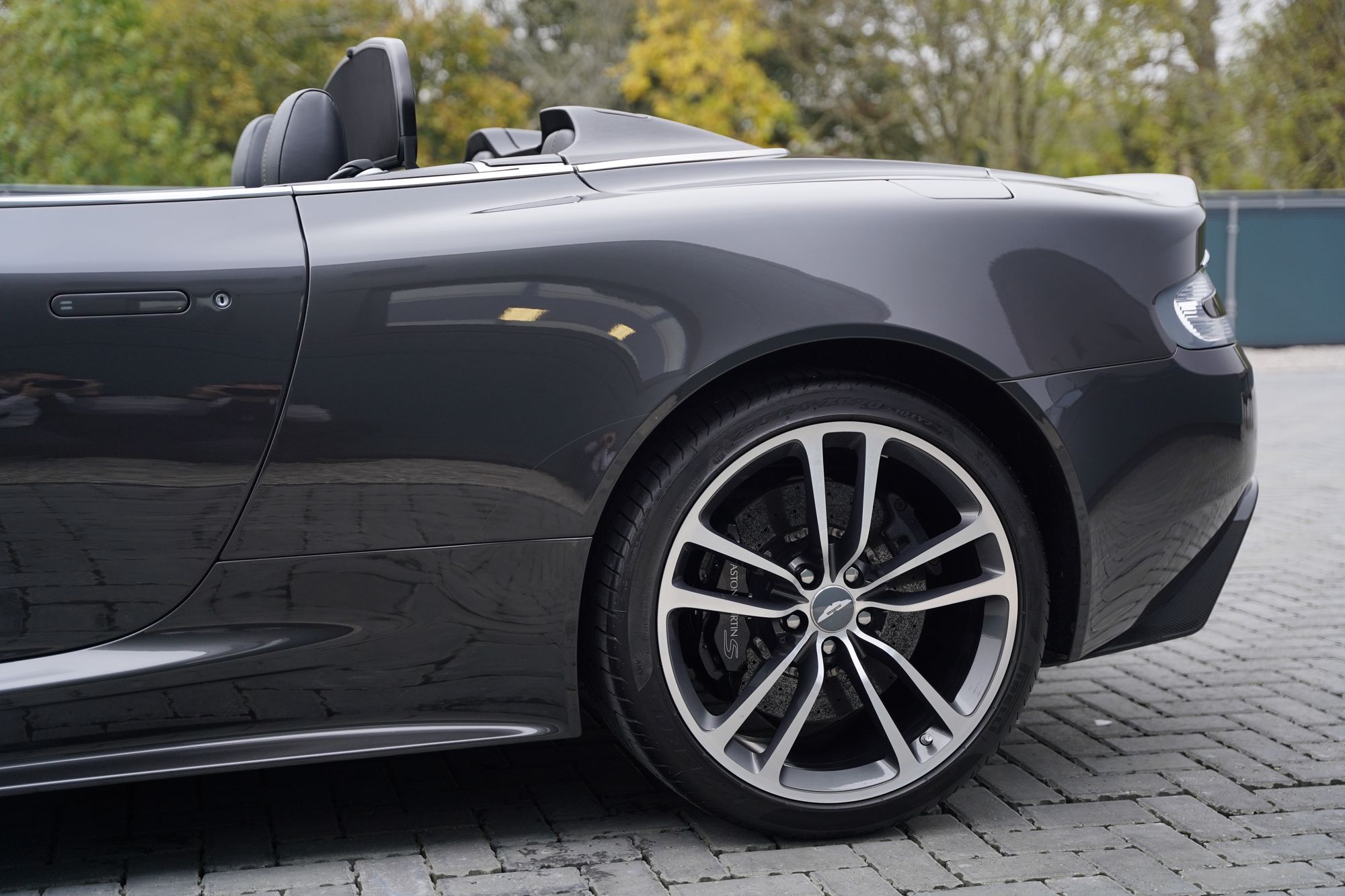 2011 Aston Martin DBS Volante