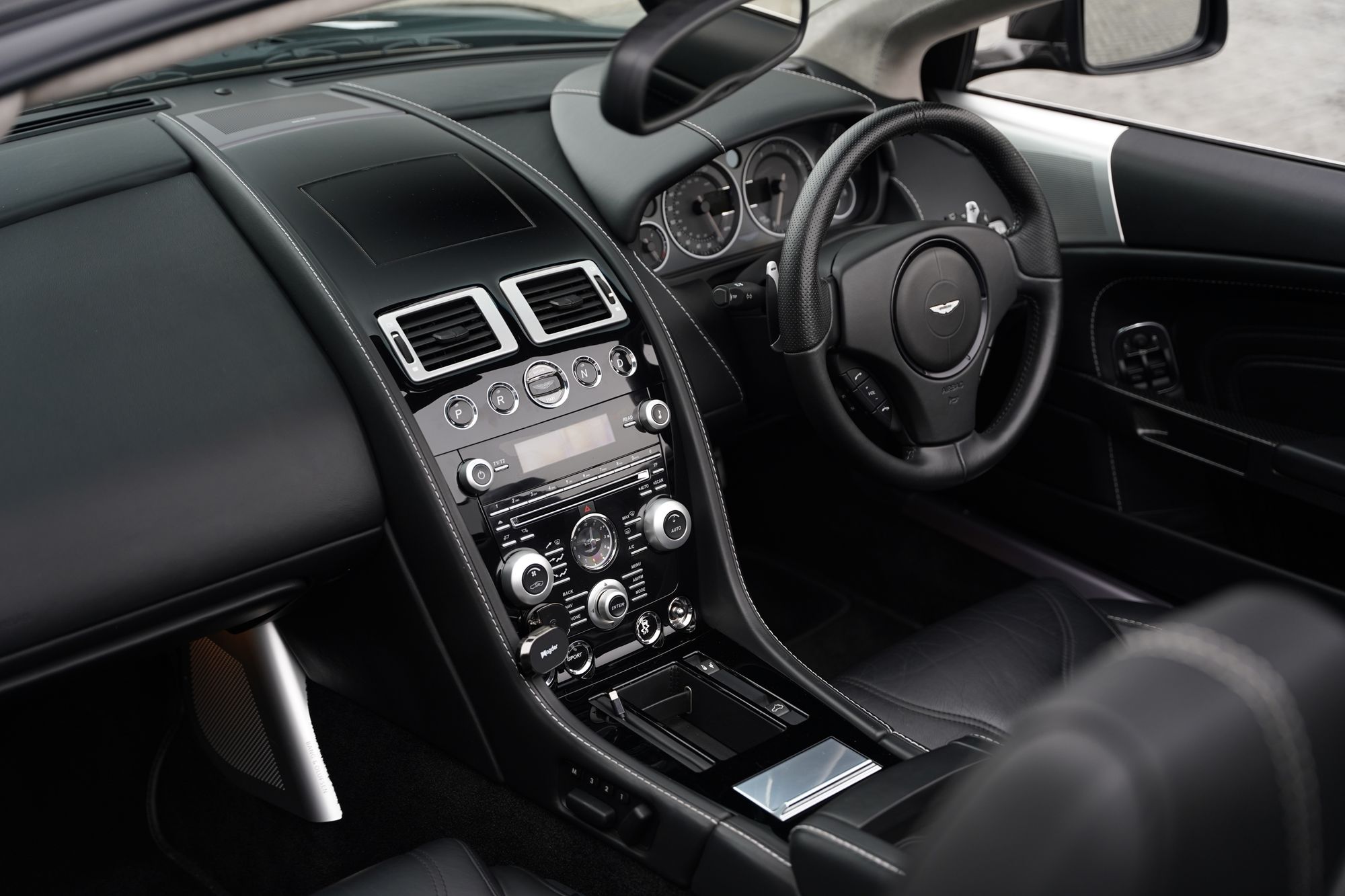 2011 Aston Martin DBS Volante