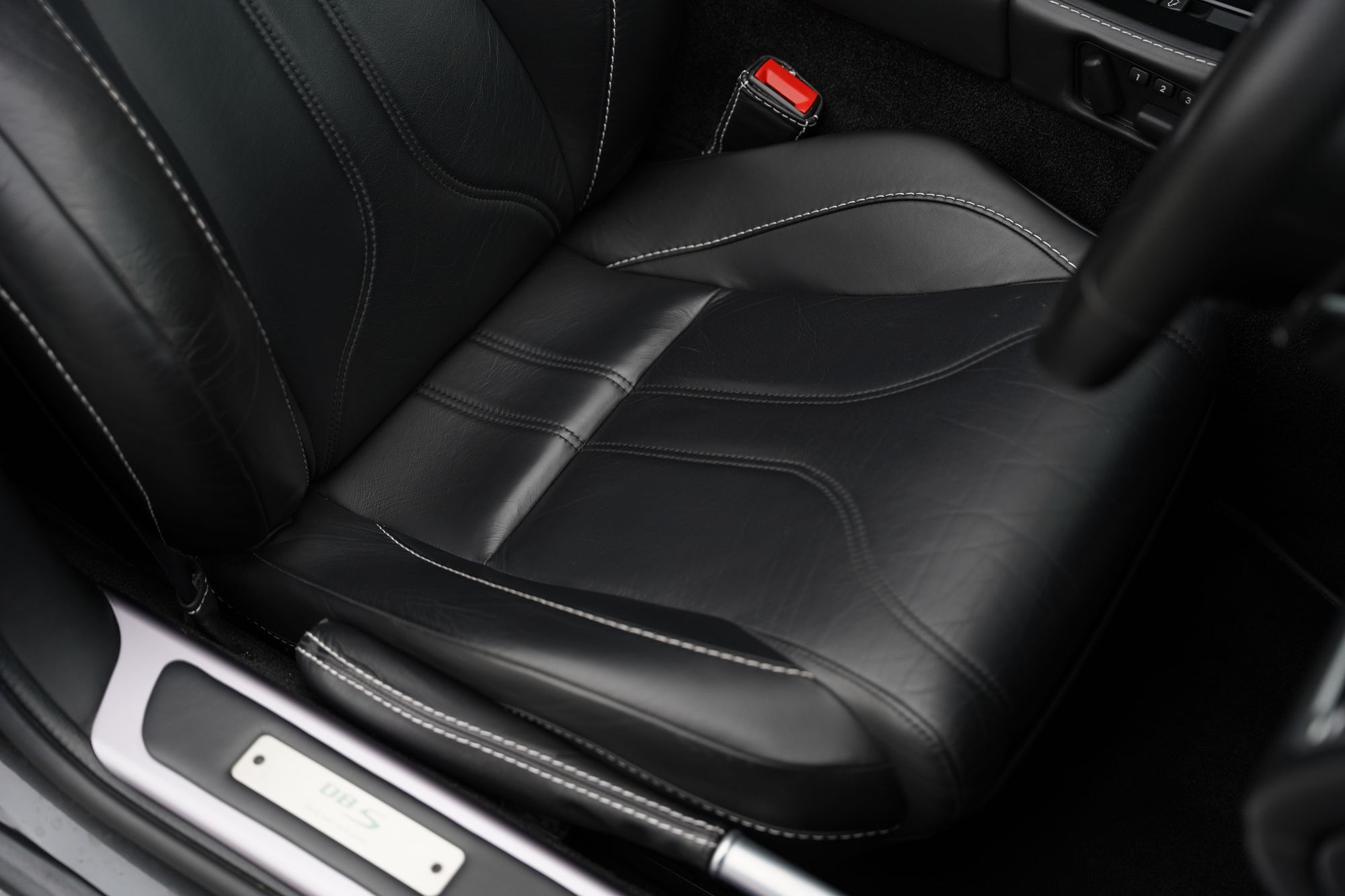 2011 Aston Martin DBS Volante