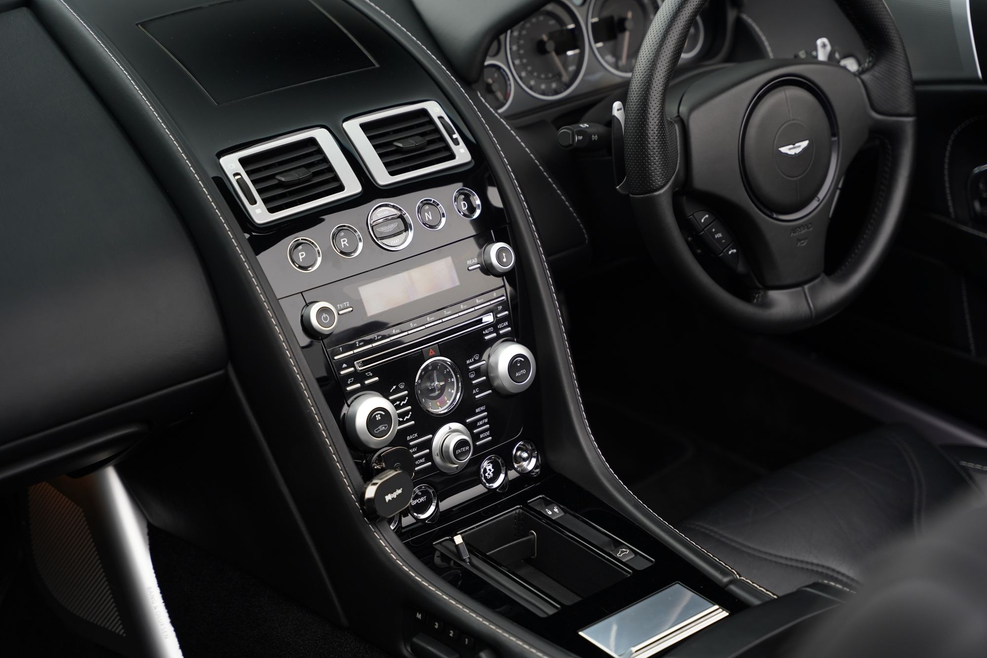 2011 Aston Martin DBS Volante