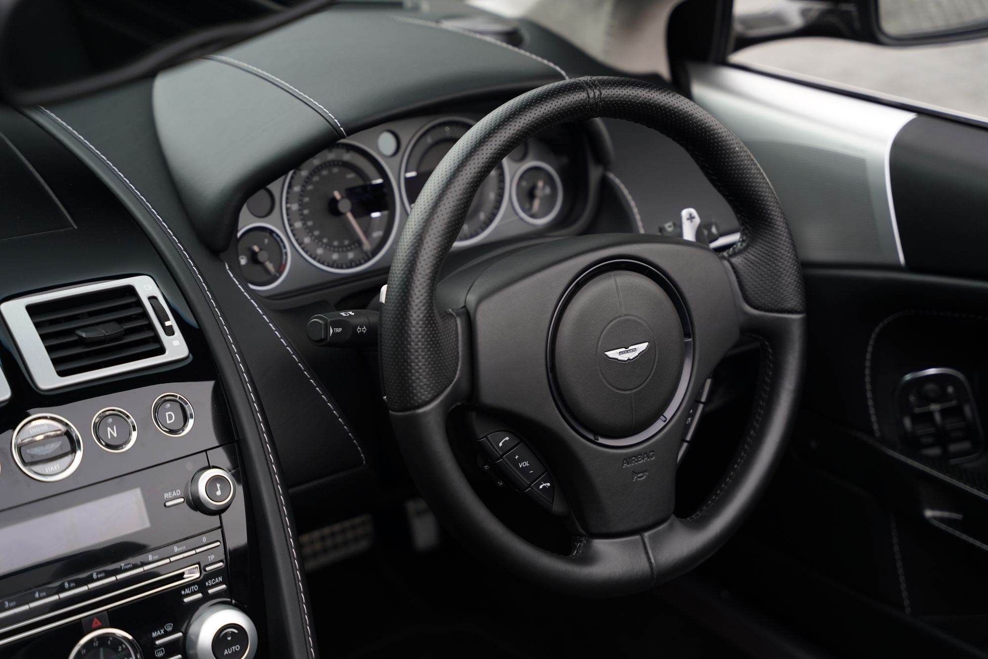 2011 Aston Martin DBS Volante