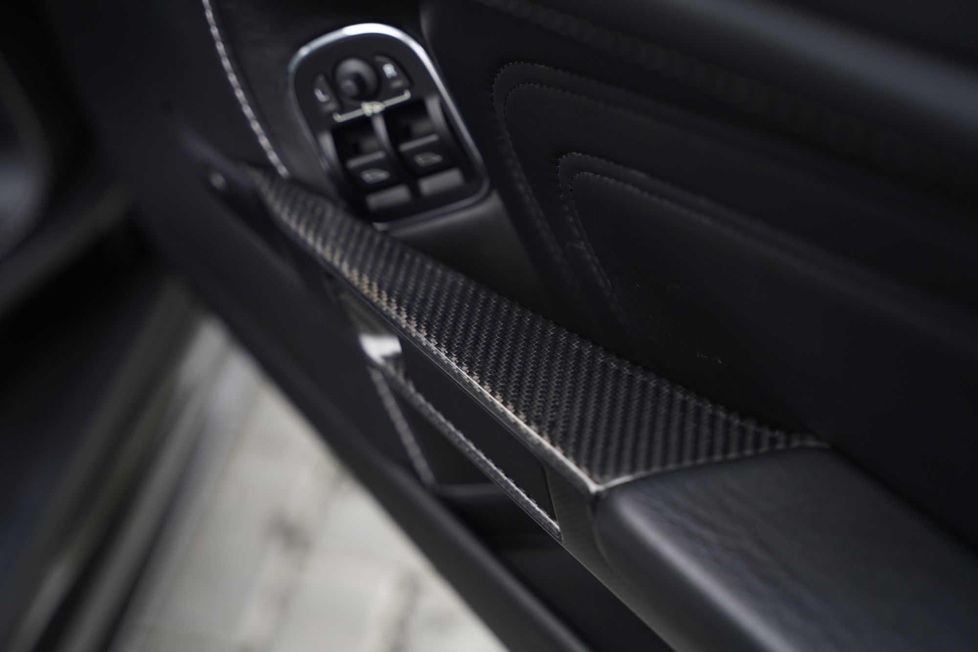 2011 Aston Martin DBS Volante