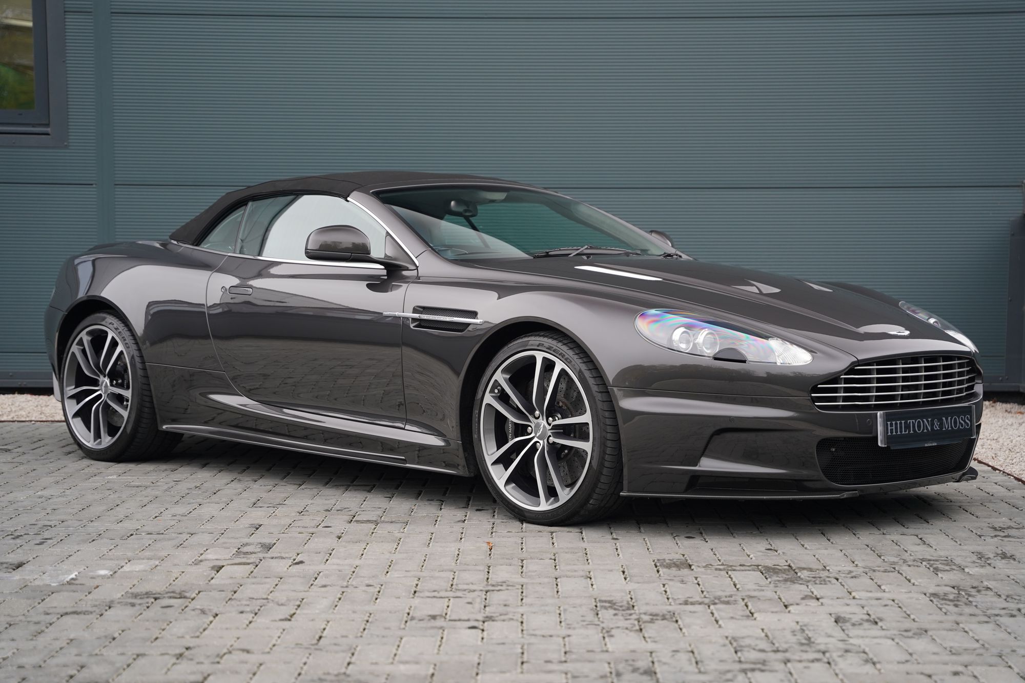2011 Aston Martin DBS Volante