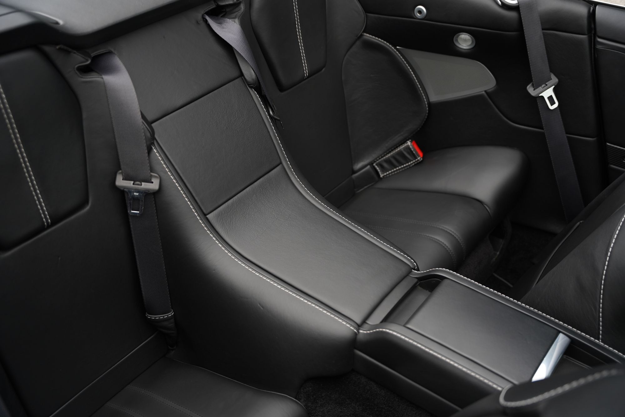 2011 Aston Martin DBS Volante