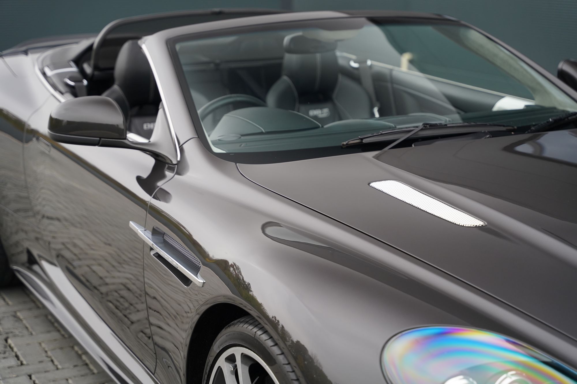 2011 Aston Martin DBS Volante