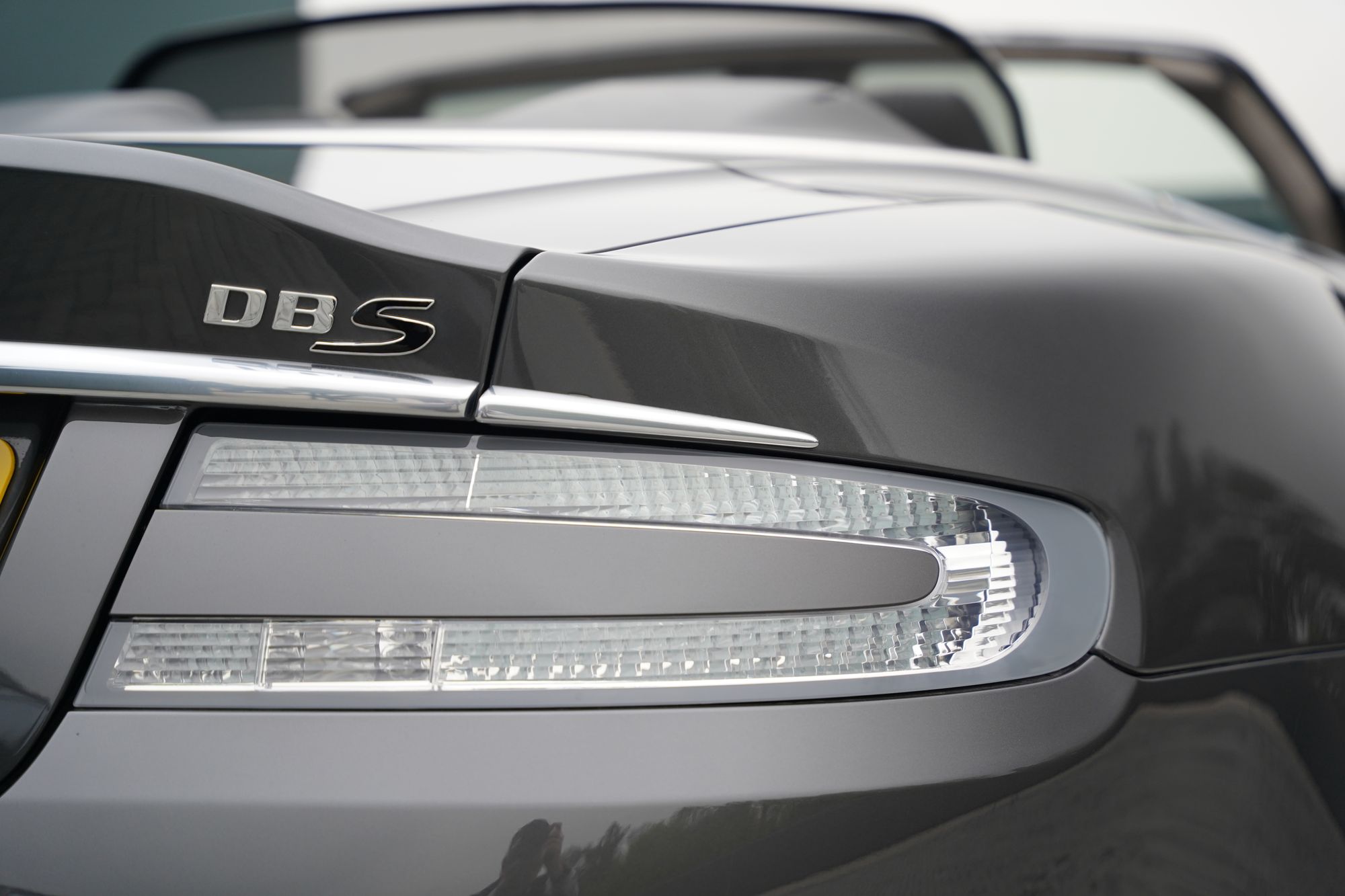 2011 Aston Martin DBS Volante