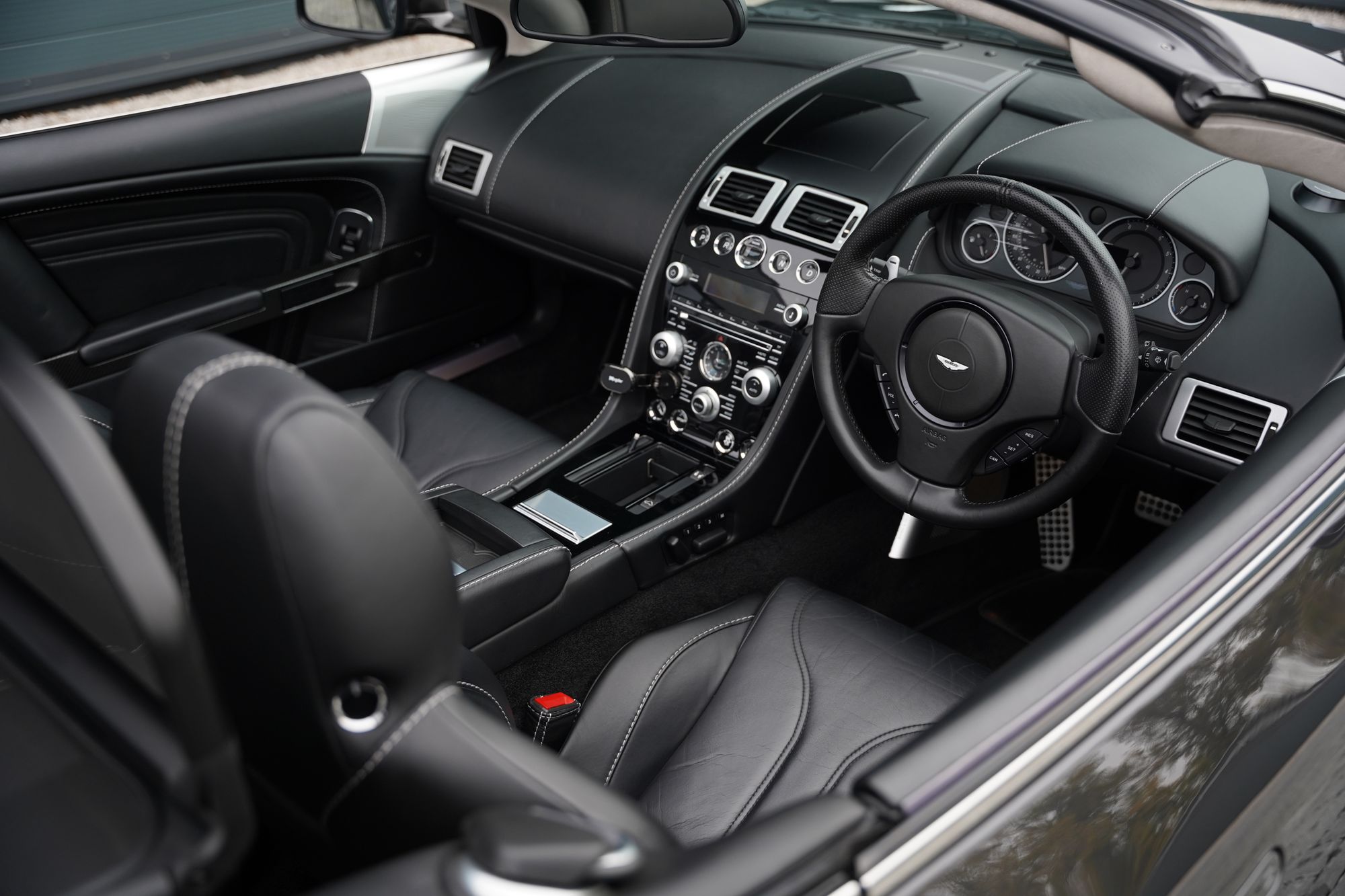 2011 Aston Martin DBS Volante