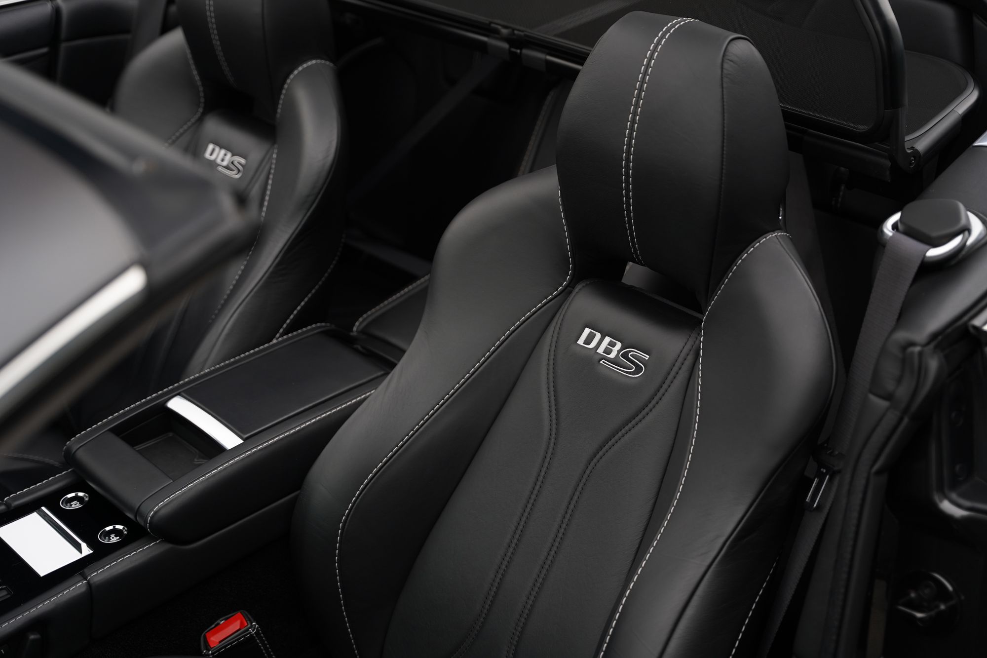 2011 Aston Martin DBS Volante