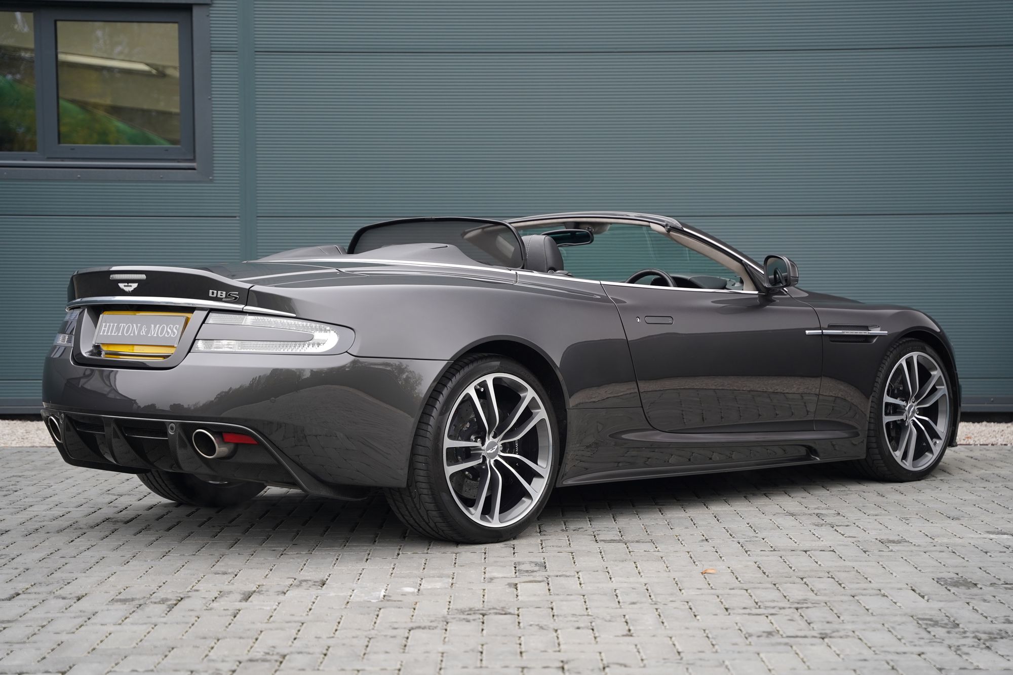 2011 Aston Martin DBS Volante