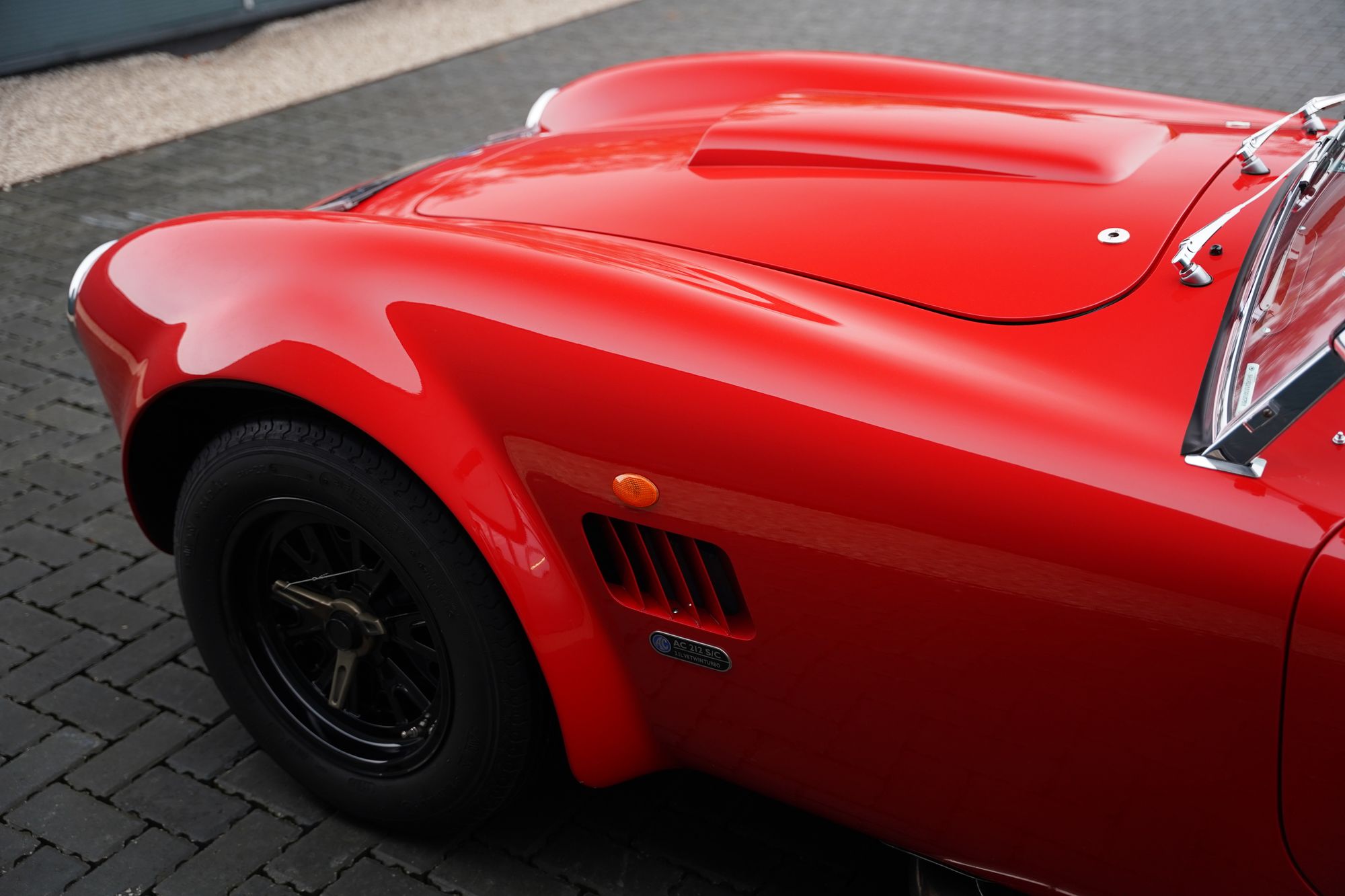 2000 AC Cobra 212 S/C