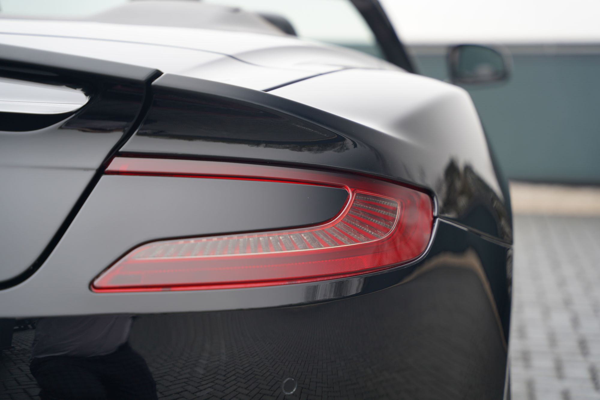 2018 Aston Martin Vanquish S Volante Ultimate