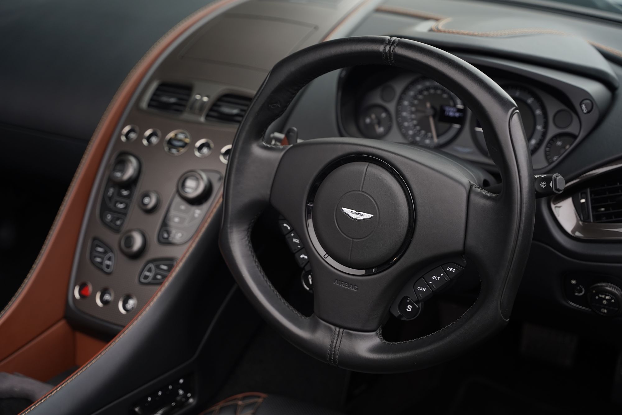 2018 Aston Martin Vanquish S Volante Ultimate