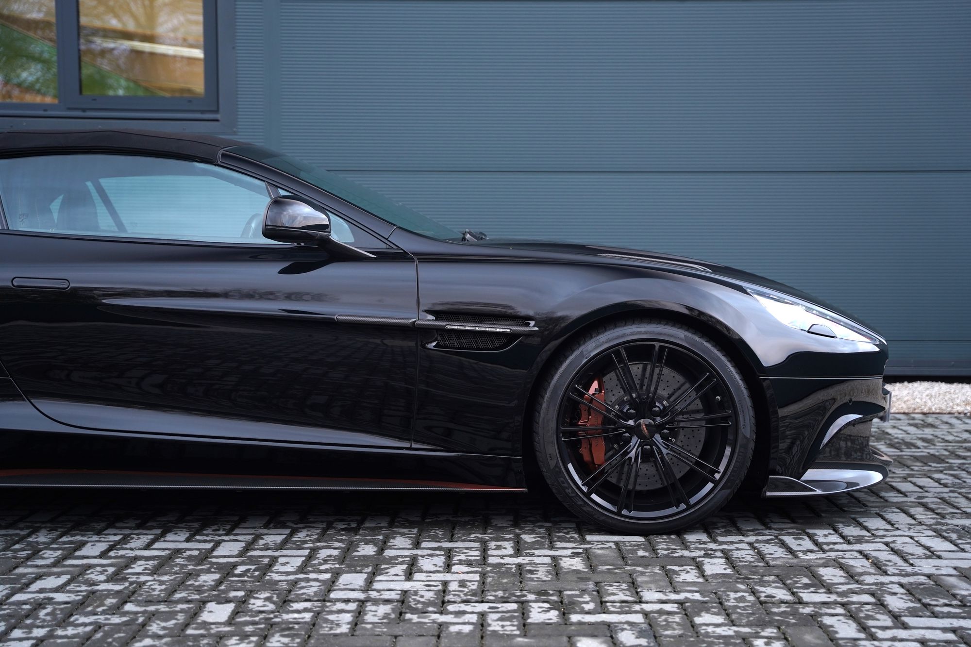 2018 Aston Martin Vanquish S Volante Ultimate