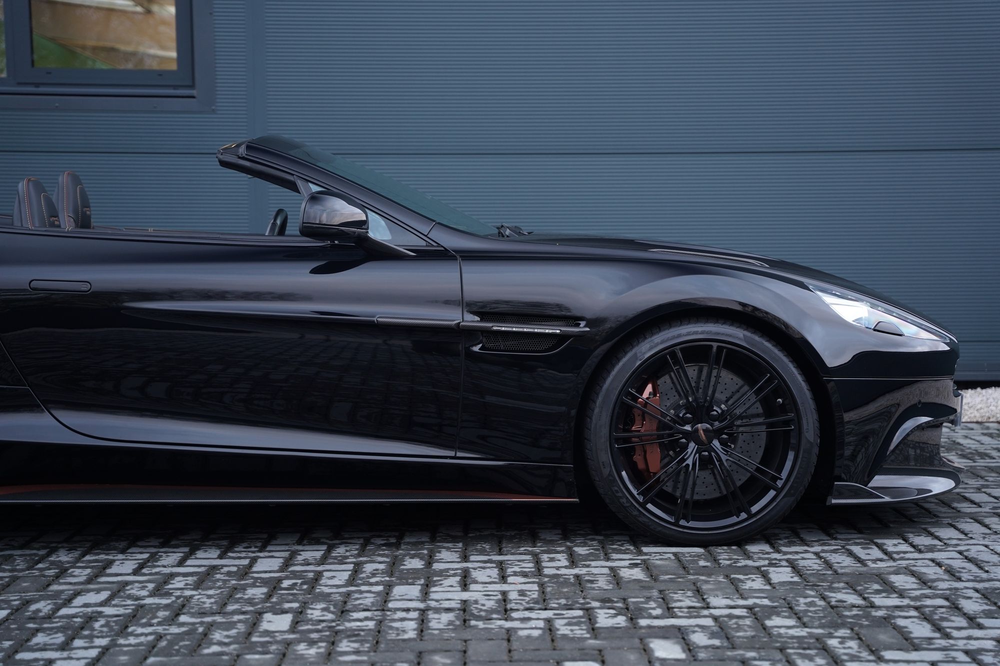 2018 Aston Martin Vanquish S Volante Ultimate