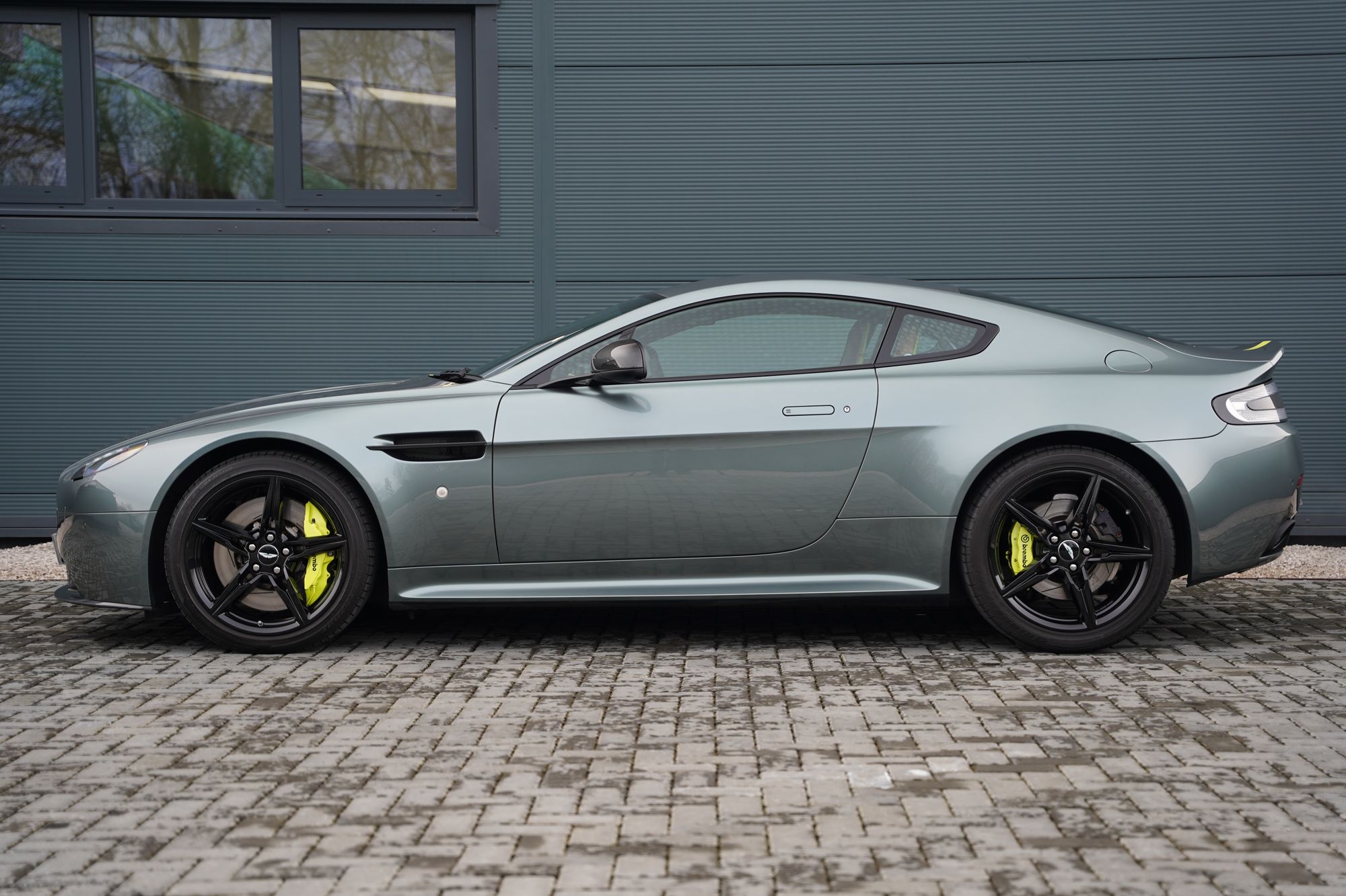 2018 Aston Martin V8 Vantage AMR