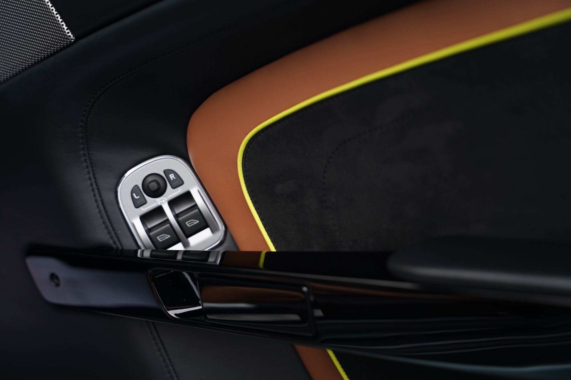 2018 Aston Martin V8 Vantage AMR
