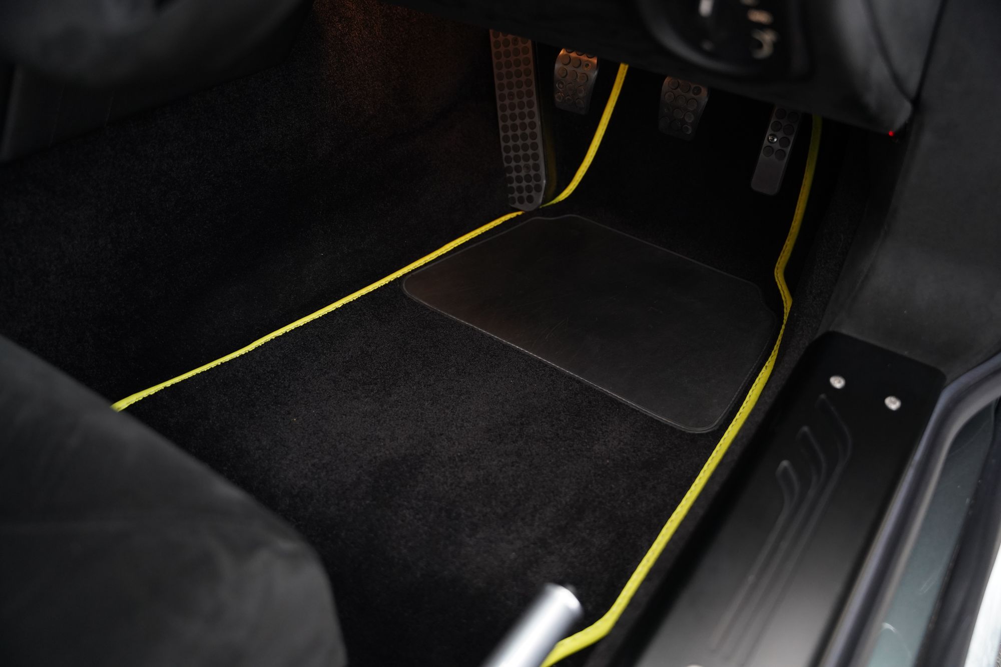 2018 Aston Martin V8 Vantage AMR