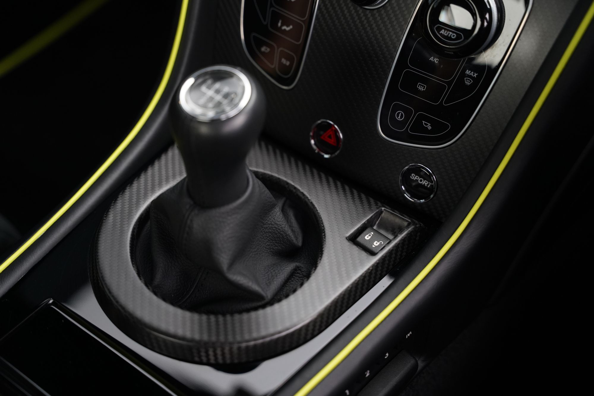 2018 Aston Martin V8 Vantage AMR