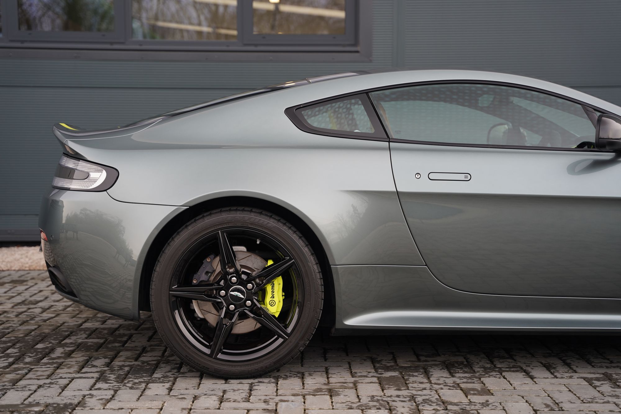 2018 Aston Martin V8 Vantage AMR