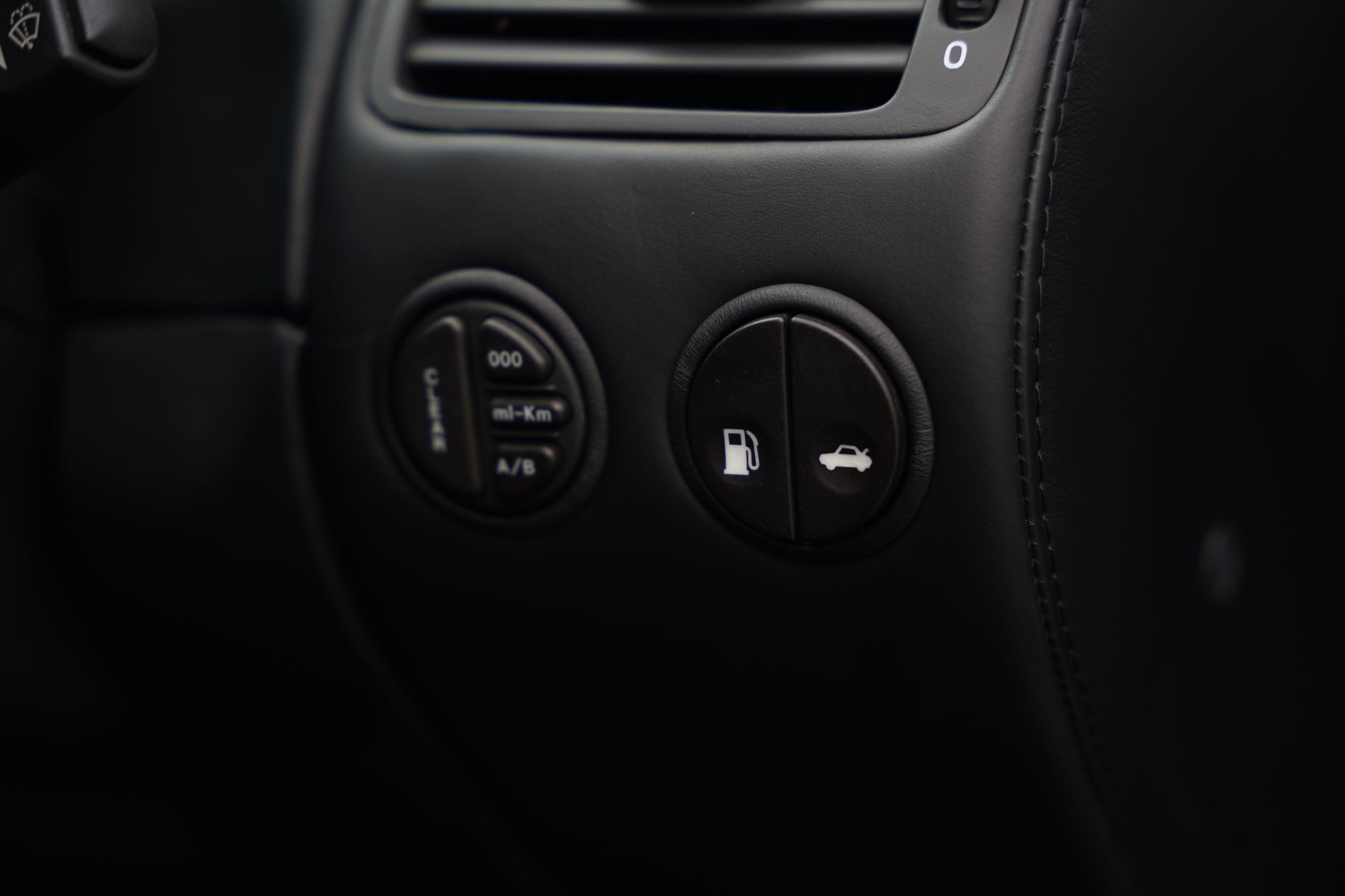 2007 Aston Martin Vanquish S 'Late Dash'