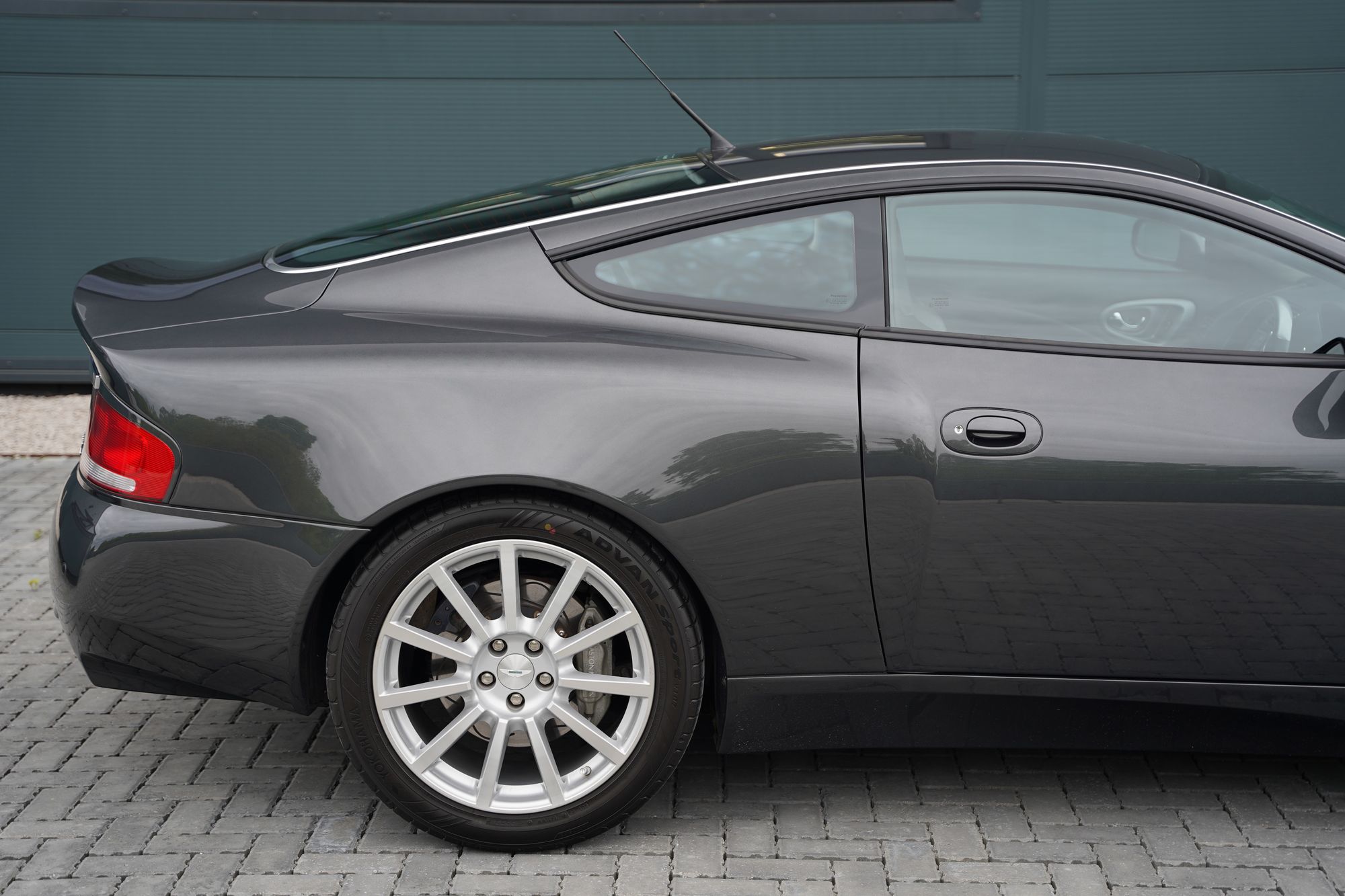 2007 Aston Martin Vanquish S 'Late Dash'