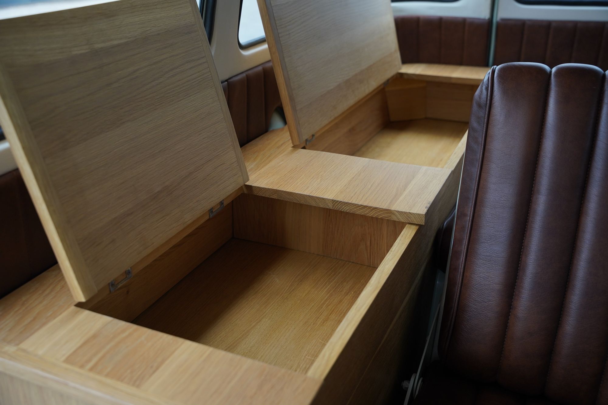 1962 Volkswagen Type 2 T1 15-Window Splitscreen Deluxe