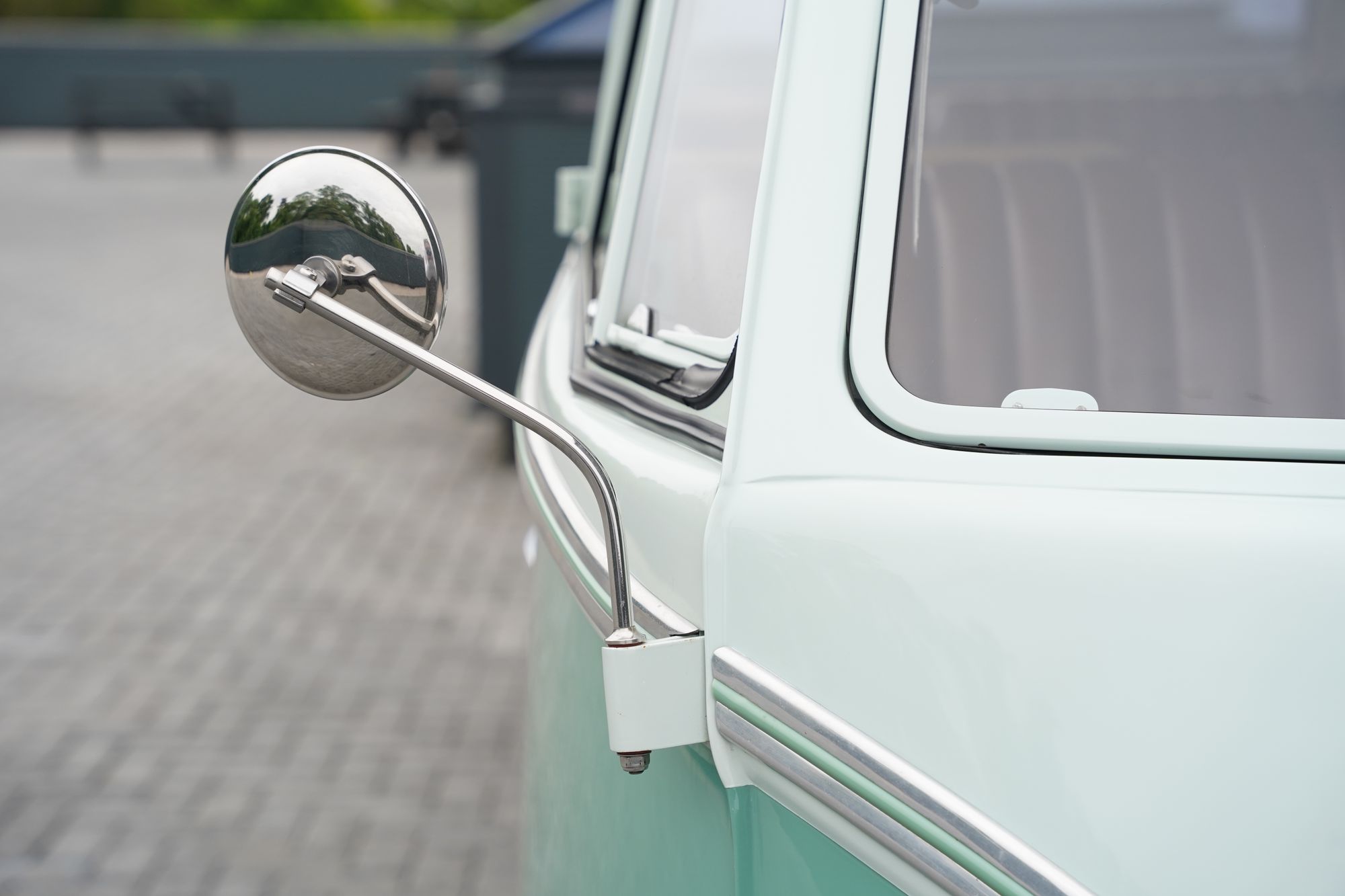 1962 Volkswagen Type 2 T1 15-Window Splitscreen Deluxe